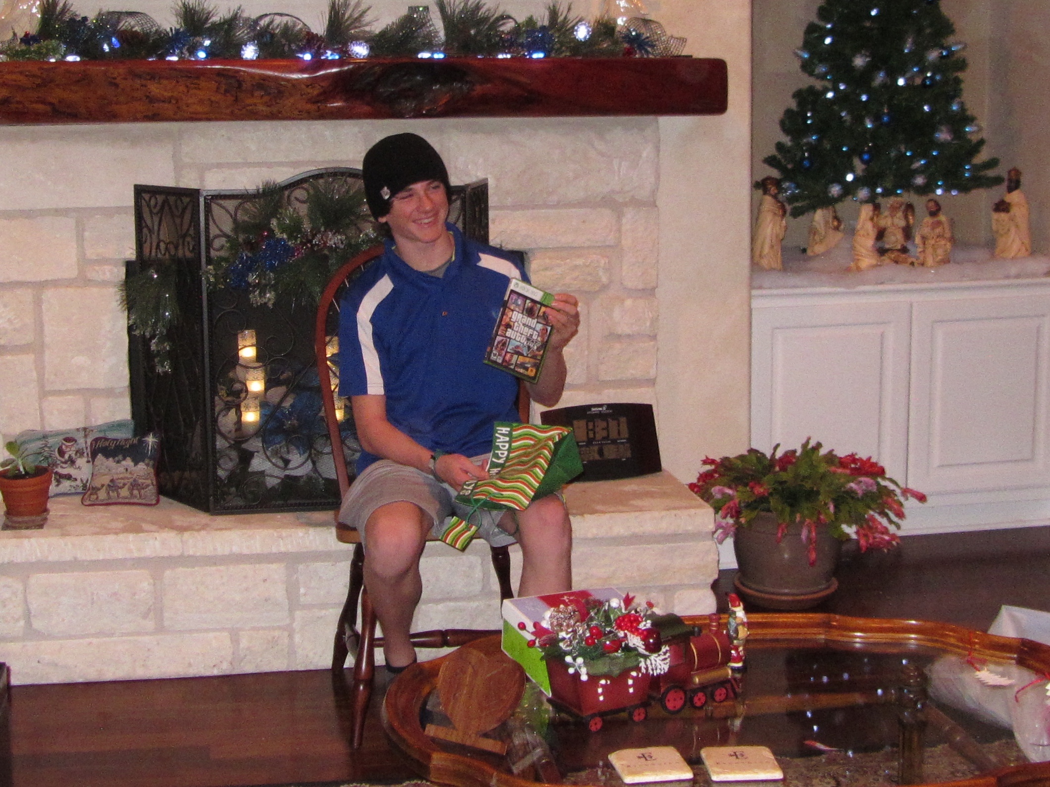2013-12-23 21-37-59 Hildebrand Christmas.jpg